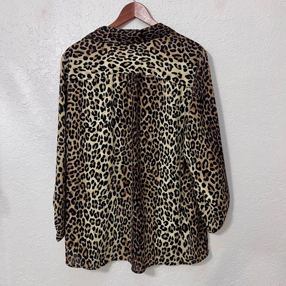 Anne Klein Leopard Print Blouse Womens XL Roll Tab Sleeve V-Neck Animal Top Tan - Picture 5 of 5